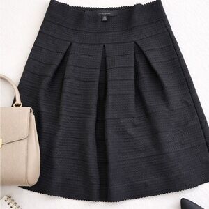 Ann Taylor Black Textured A-Line Pleated Skirt